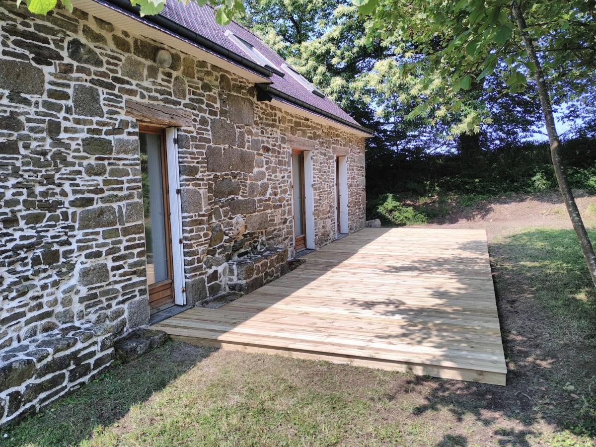 Le Botcol Villa Plouguernével Exteriör bild