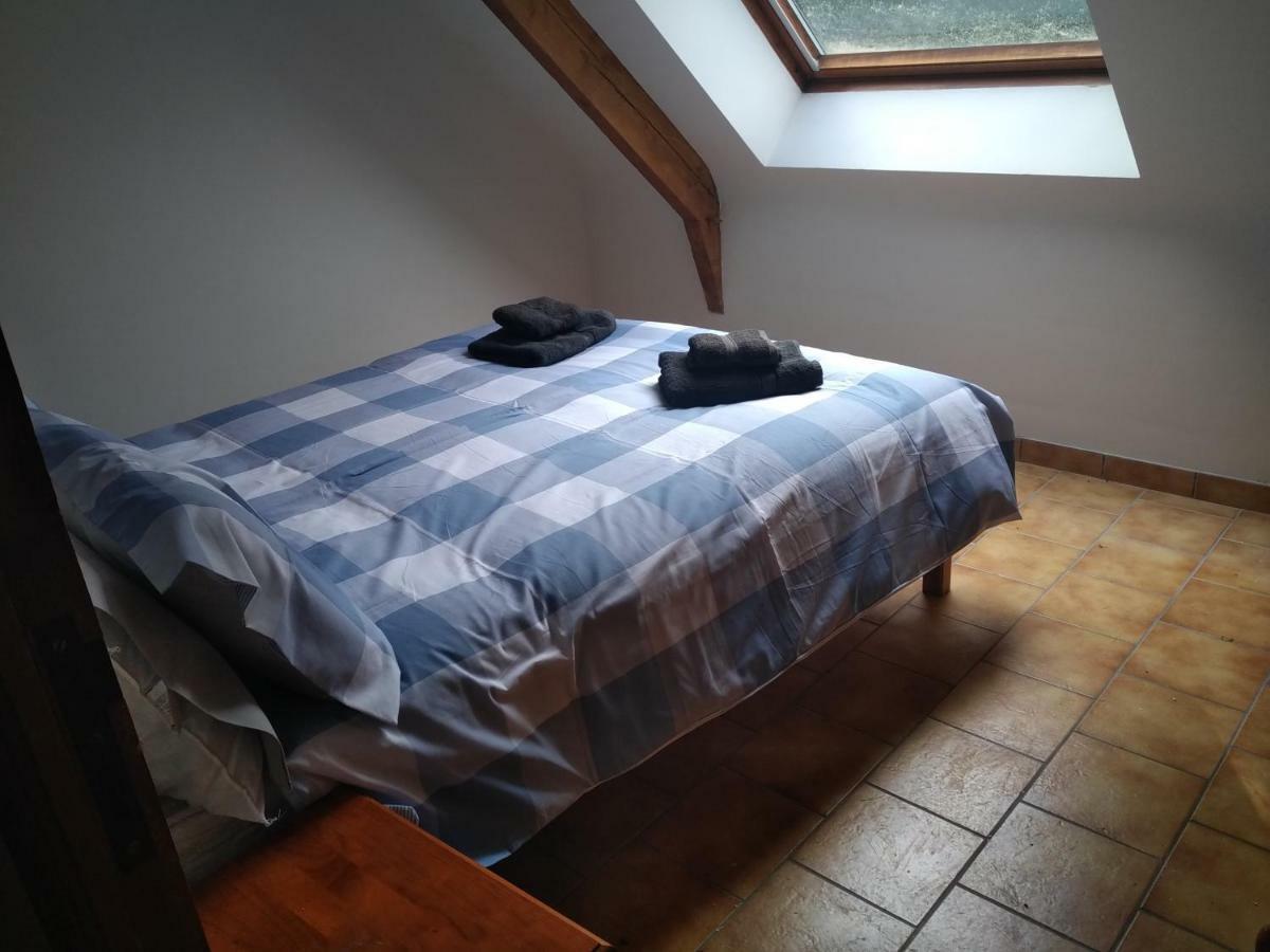 Le Botcol Villa Plouguernével Exteriör bild