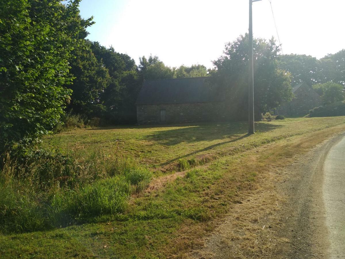 Le Botcol Villa Plouguernével Exteriör bild